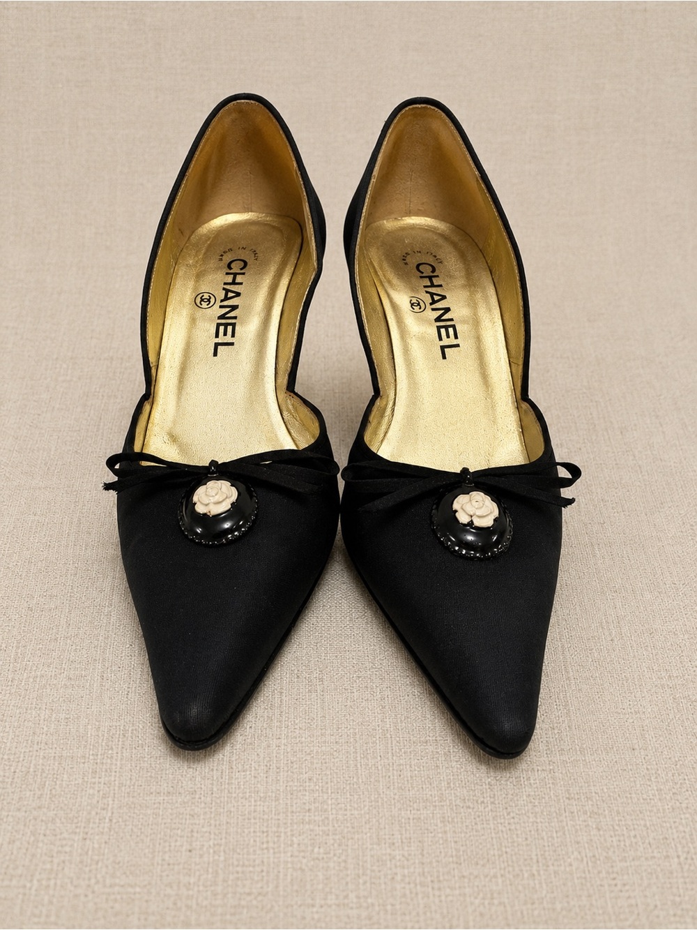 Chanel Vintage Black Camellia Pointed Toe Heels Pumps Sz 37.5 w/ Chanel Dust Bag - Picture 8 of 12